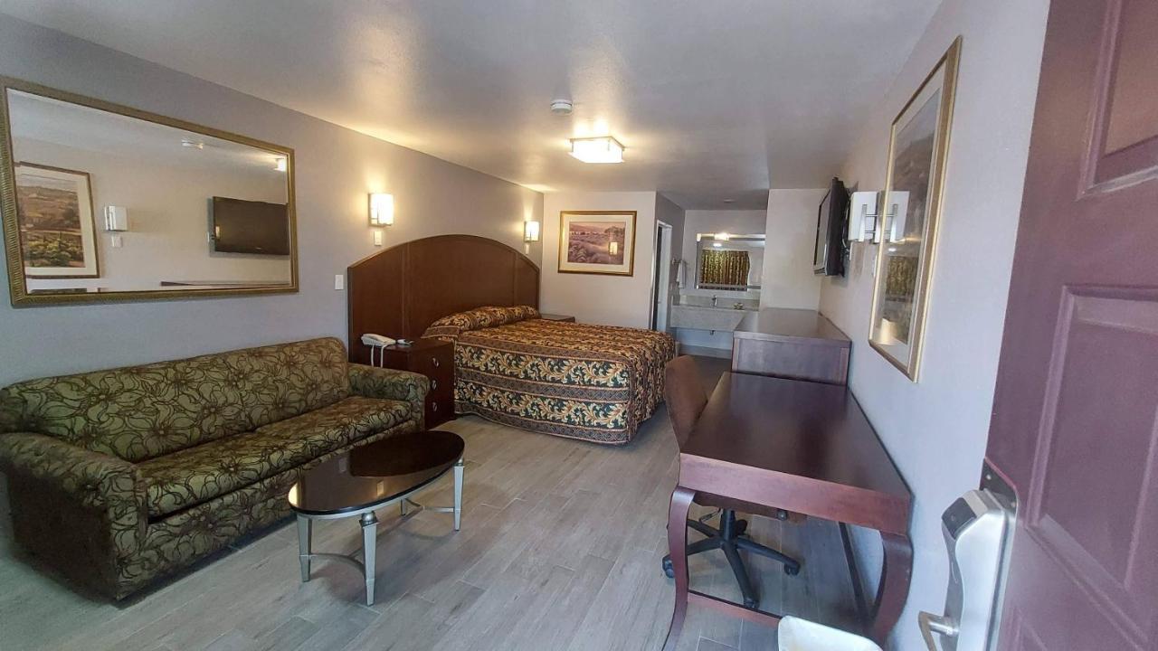 Regency Inn Norco Dış mekan fotoğraf