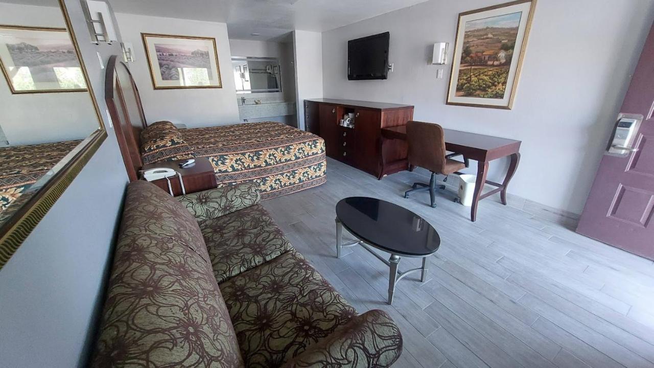 Regency Inn Norco Dış mekan fotoğraf