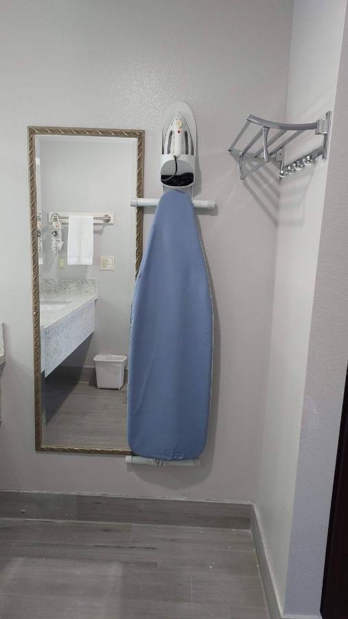 Regency Inn Norco Dış mekan fotoğraf