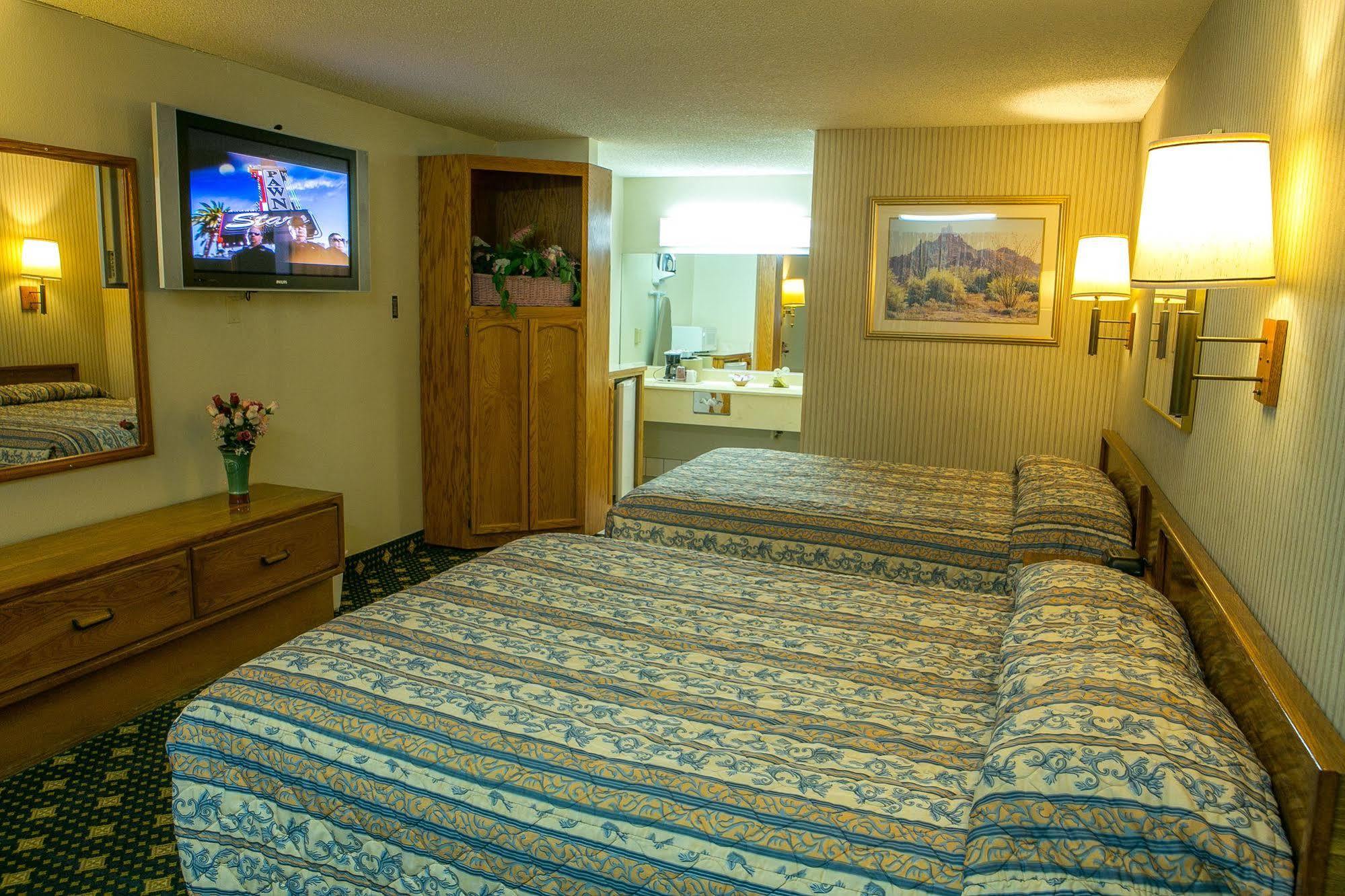 Regency Inn Norco Dış mekan fotoğraf